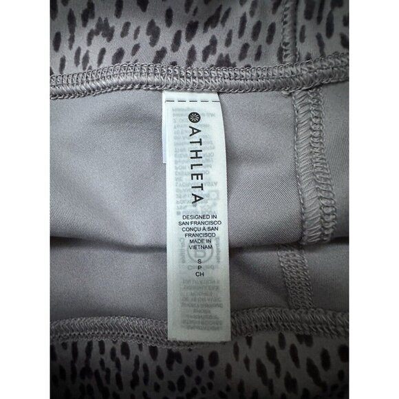 Athleta Salutation Stash Pocket II Printed 7” Short Size Small Animal Print NWT - Picture 5 of 7